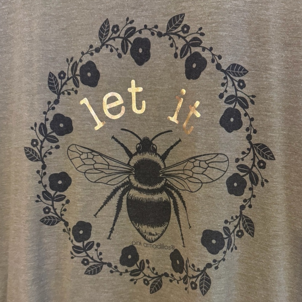 NWOT Pink Armadillos Let It Bee Bella Canvas Tee Large - Picture 3 of 6